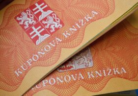Co jsou cenné papíry a jak do nich investovat?